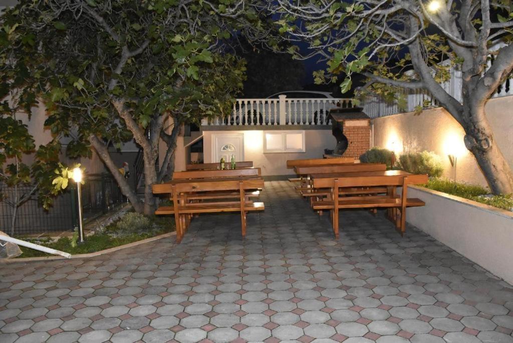 Apartmani Mira クレノヴィツァ エクステリア 写真