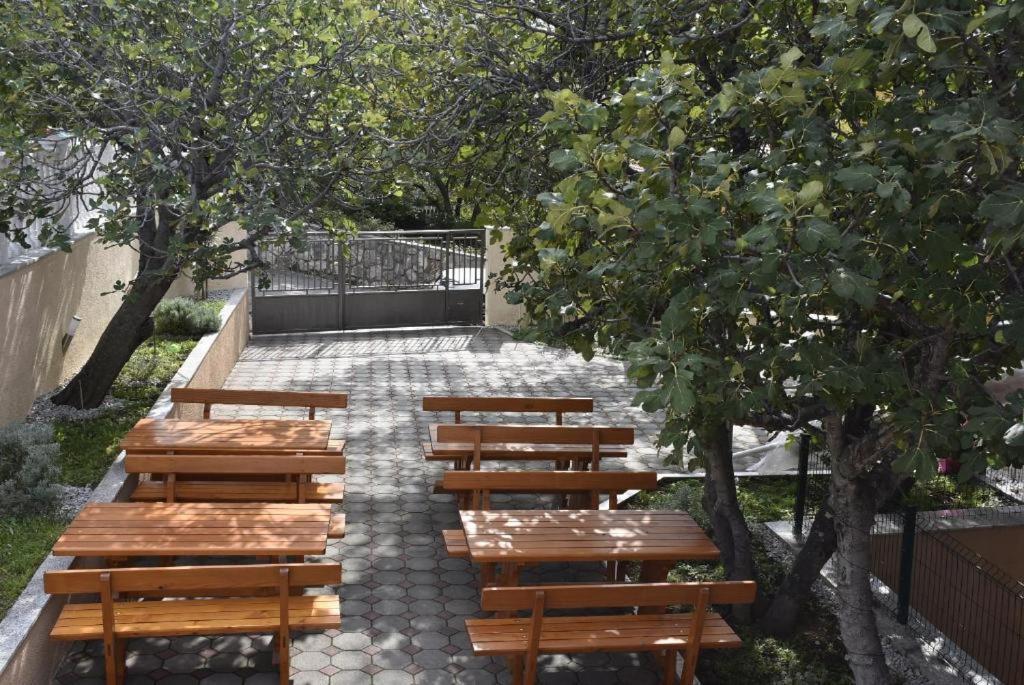 Apartmani Mira クレノヴィツァ エクステリア 写真
