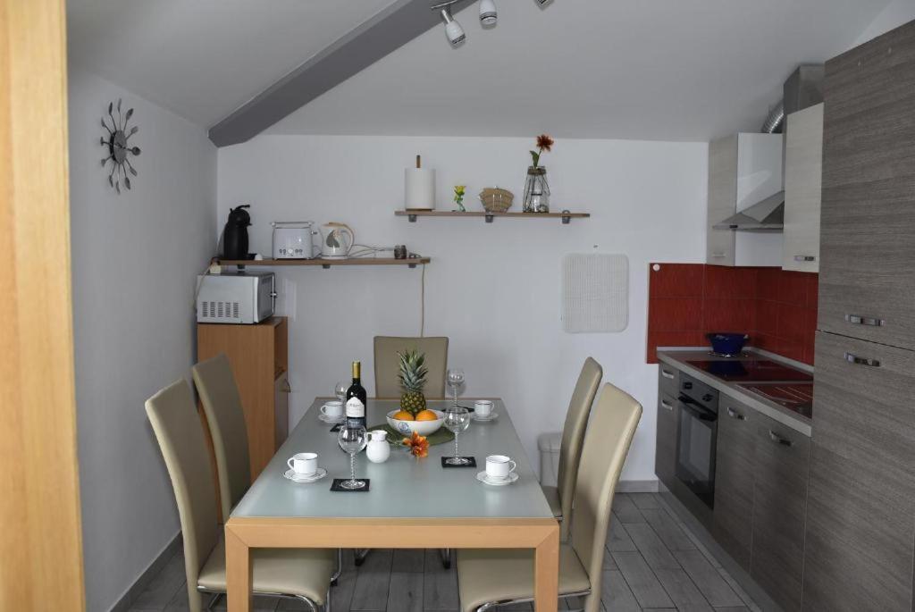 Apartmani Mira クレノヴィツァ エクステリア 写真