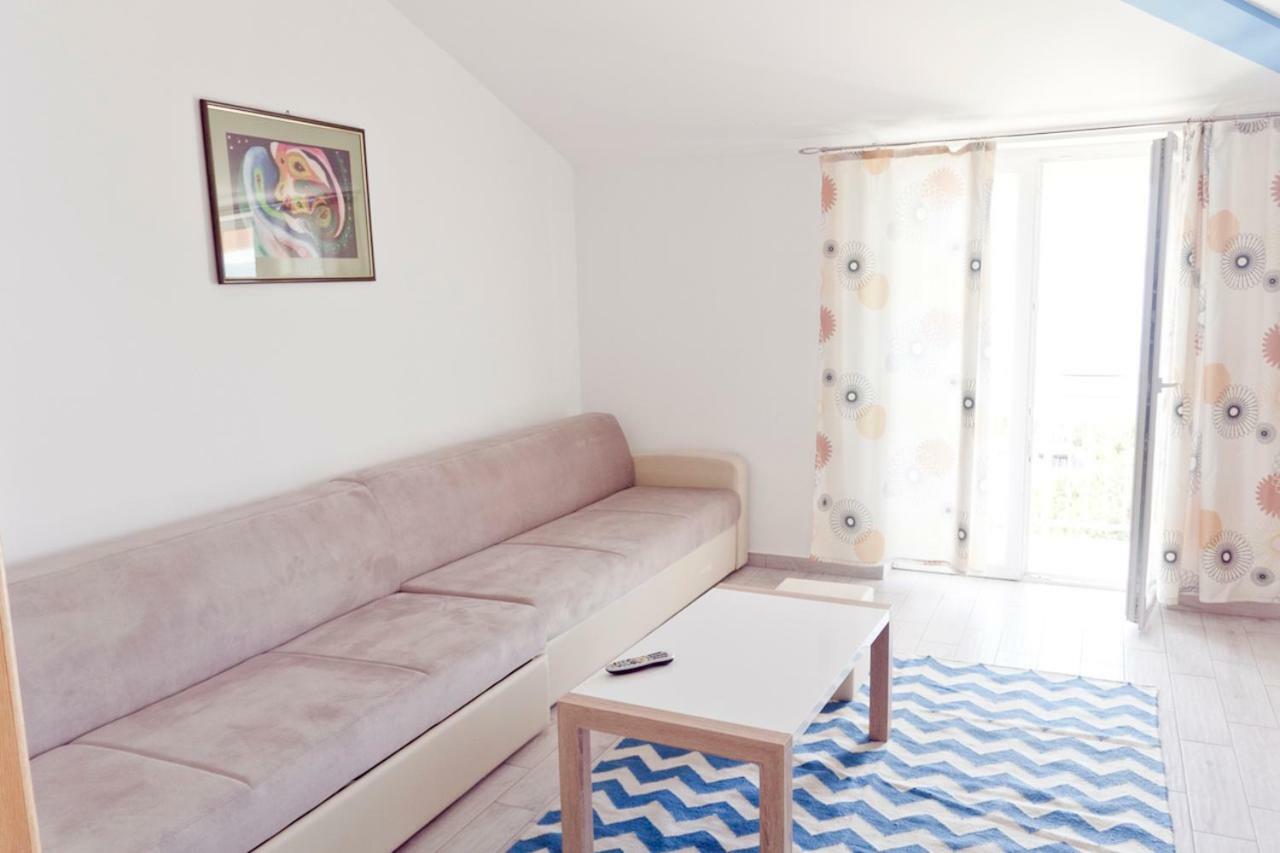 Apartmani Mira クレノヴィツァ エクステリア 写真