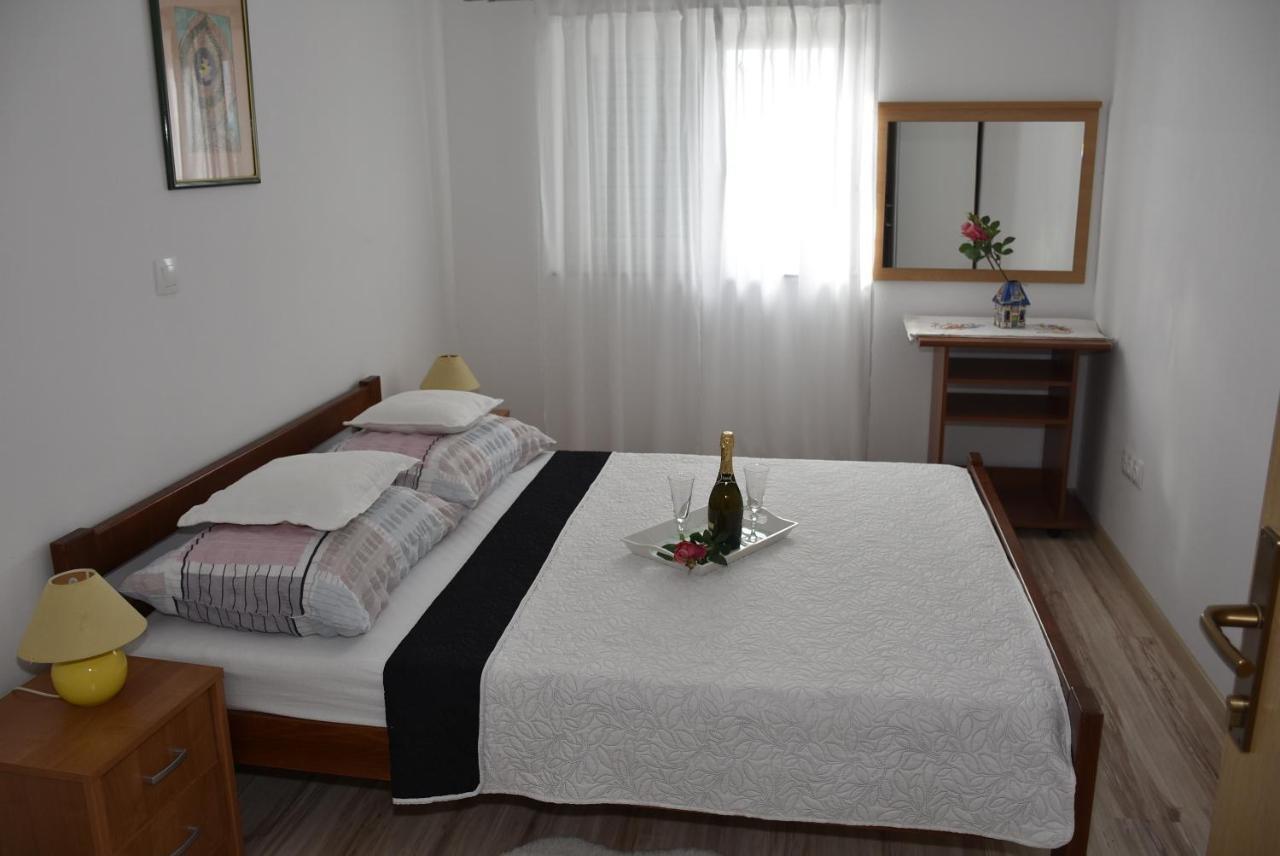Apartmani Mira クレノヴィツァ エクステリア 写真